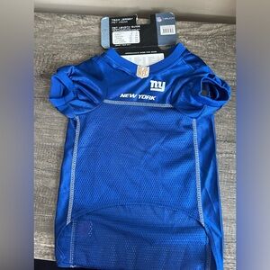 Giants, dog jerseys to run one of the large second one is a medium